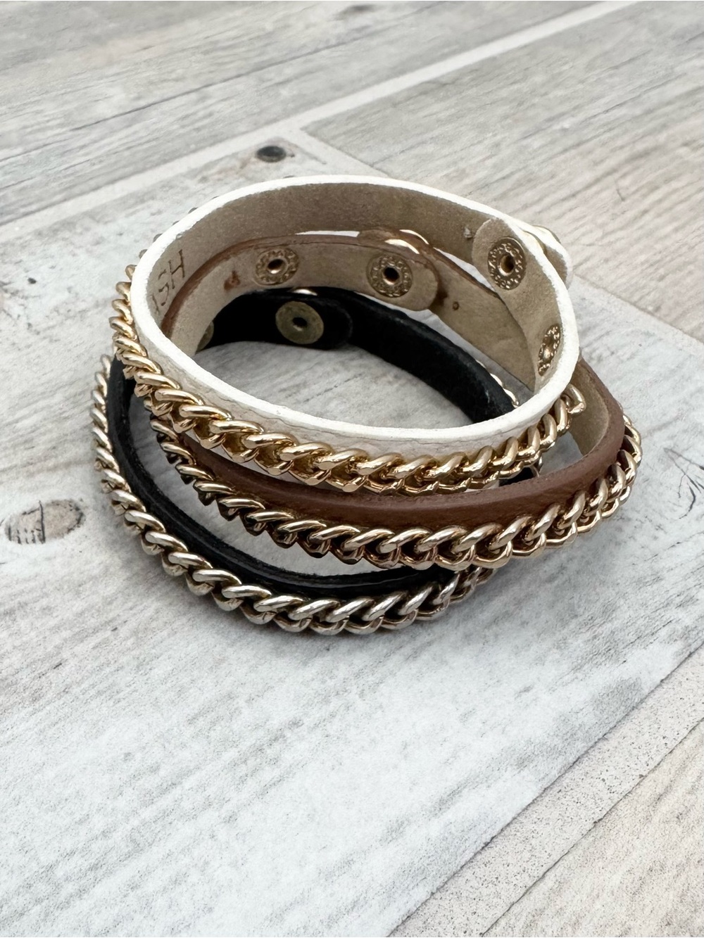 Fornash Gold Chain Leather Bracelet Set